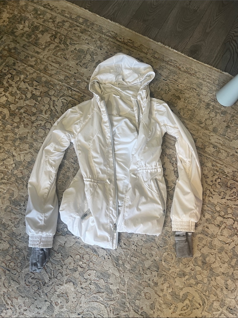 Lululemon jacket size 4/6